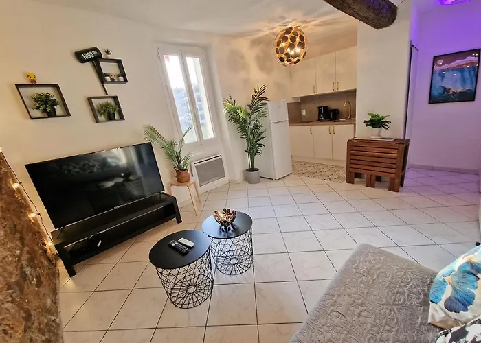 Gregbnb - T2 Design 30M2 - Ouest